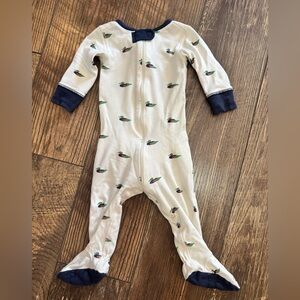 The Beaufort Bonnet Company Cream and Navy Duck Print Footie